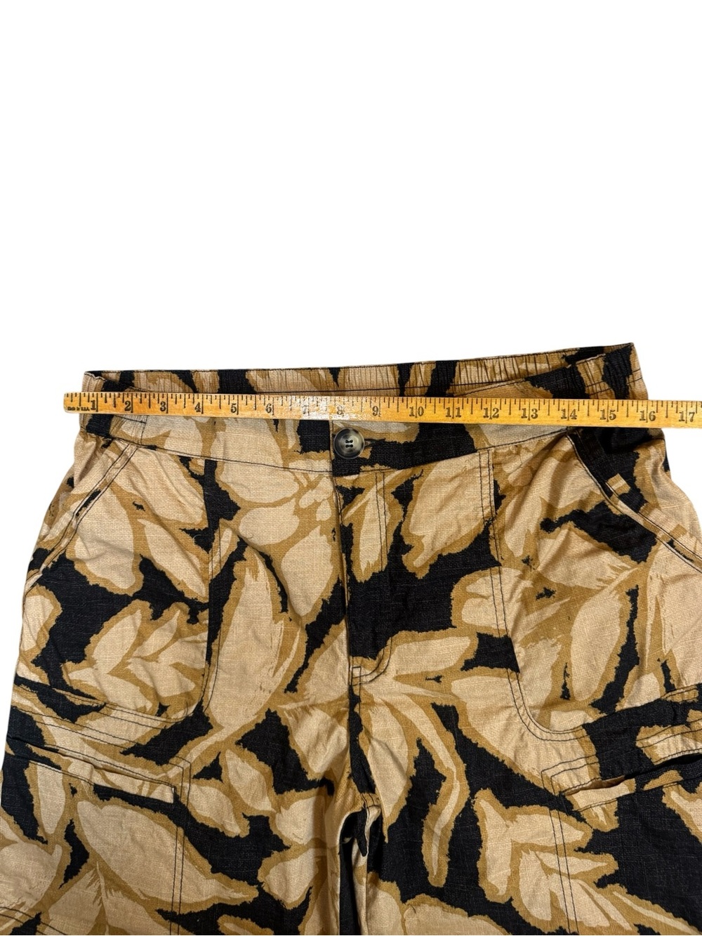 Democracy Floral Wide Leg Crop Pants Black Tan Beige Size 12 - Picture 3 of 9
